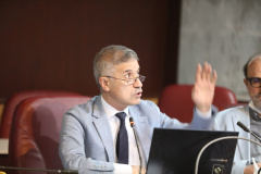 برگزاری جلسه دوماهانه انجمن جراحان قلب در انستیتو قلب و عروق شهید رجایی