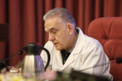 تجلیل باشکوه از پزشکان تیم پیوند قلب انستیتو شهید رجایی با حضور استاد پرویز پرستویی