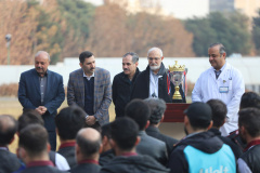 تیم خدمات جام قهرمانی لیگ فوتبال کارکنان انستیتو قلب و عروق شهید رجایی را از آن خود کرد