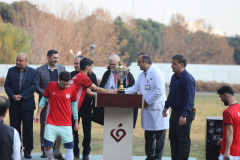 تیم خدمات جام قهرمانی لیگ فوتبال کارکنان انستیتو قلب و عروق شهید رجایی را از آن خود کرد