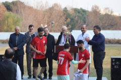 تیم خدمات جام قهرمانی لیگ فوتبال کارکنان انستیتو قلب و عروق شهید رجایی را از آن خود کرد