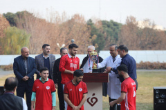 تیم خدمات جام قهرمانی لیگ فوتبال کارکنان انستیتو قلب و عروق شهید رجایی را از آن خود کرد