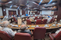 برگزاری جلسه هم‌اندیشی اساتید هیئت علمی با محوریت اخلاق حرفه‌ای در پزشکی در انستیتو قلب و عروق شهید رجایی