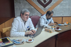 برگزاری جلسه هم‌اندیشی اساتید هیئت علمی با محوریت اخلاق حرفه‌ای در پزشکی در انستیتو قلب و عروق شهید رجایی