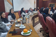 برگزاری جلسه هم‌اندیشی اساتید هیئت علمی با محوریت اخلاق حرفه‌ای در پزشکی در انستیتو قلب و عروق شهید رجایی