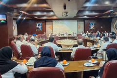 برگزاری جلسه هم‌اندیشی اساتید هیئت علمی با محوریت اخلاق حرفه‌ای در پزشکی در انستیتو قلب و عروق شهید رجایی